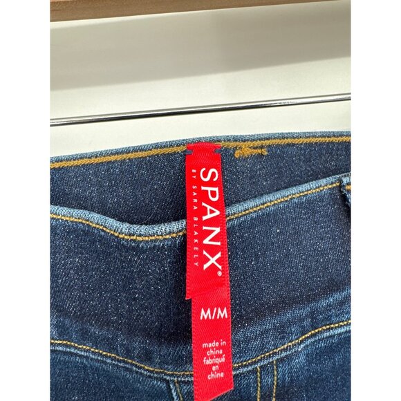 Spanx Womens Flare Jeans size medium Dark Indigo Mid-Rise Stretch Denim $128 - Picture 4 of 7